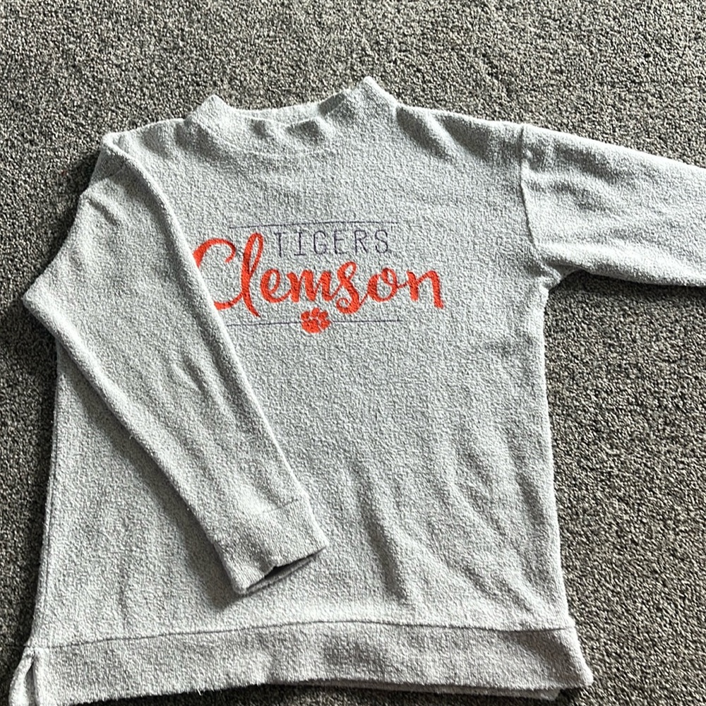 Clemson Tigers sweatshirt